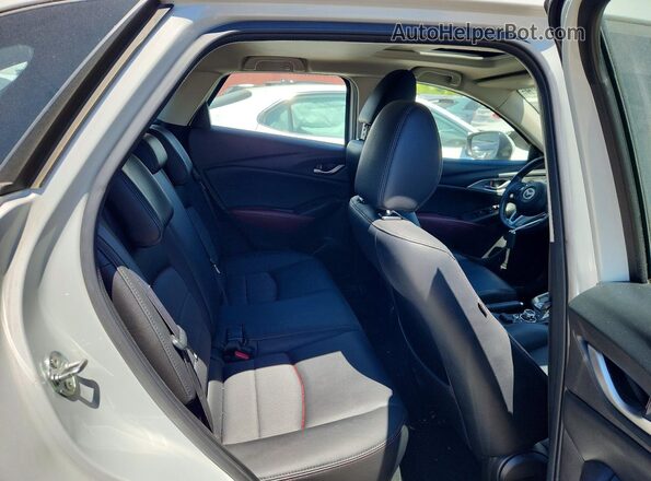 JM1DKBC73G0111166 2016 MAZDA CX-5 White Vista interior trasera