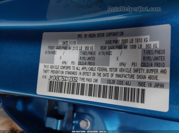 JM1DKBC75G0123092 2016 MAZDA CX-3 Blue Vista del compartimento del motor