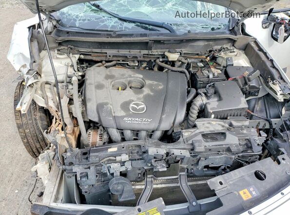 JM1DKBC76G0113977 2016 MAZDA CX-3 White Вид задньої частини салону
