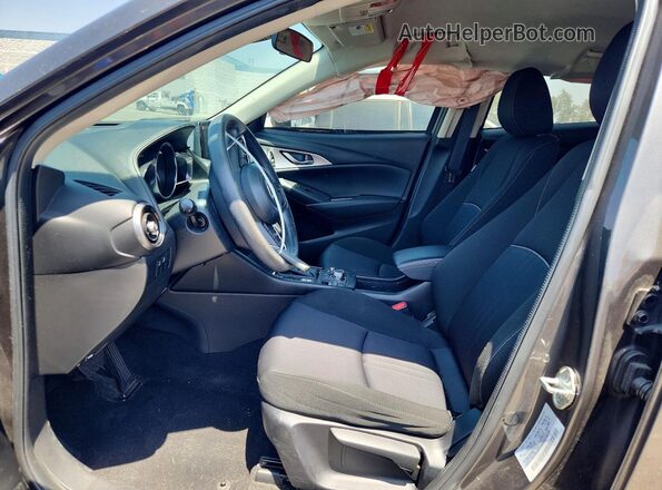 JM1DKDB71L1471375 2020 MAZDA CX-3 Gray Front interior view