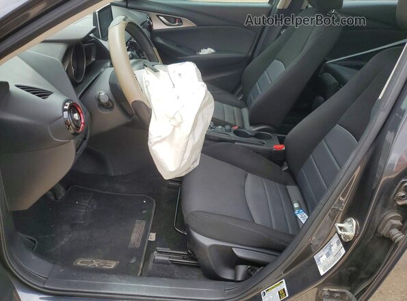 JM1DKDB74H0170743 2017 MAZDA CX-3 Серый Вид салона спереди