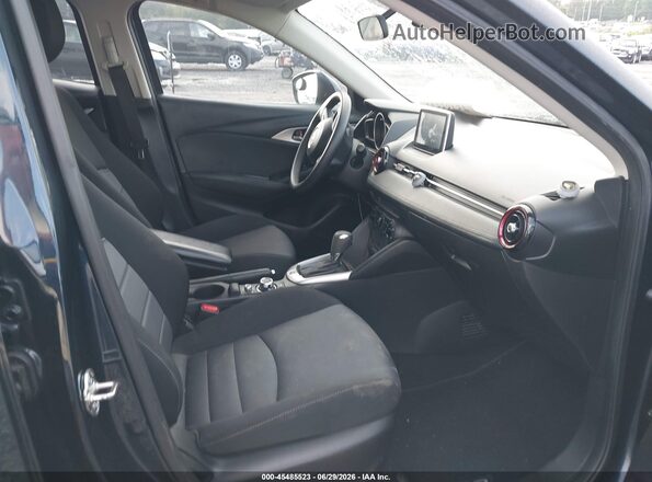 JM1DKDB76H0166113 2017 MAZDA CX-3 Синий Вид салона спереди