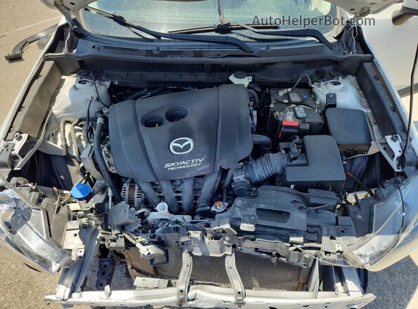 JM1DKDC74J0332391 2018 MAZDA CX-3 Silver Engine compartment view
