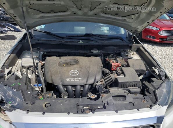 JM1DKDD70G0127481 2016 MAZDA CX-3 Silver Vista del compartimento del motor