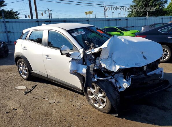 JM1DKFB76L1471576 2020 MAZDA CX-3 White Front right