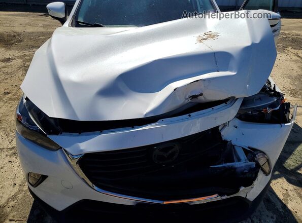 JM1DKFC75J0318186 2018 MAZDA CX-3 Белый Вид подкапотного пространства
