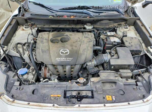 JM1DKFC78H0165250 2017 MAZDA CX-3 White Սալոնի հետևի տեսք