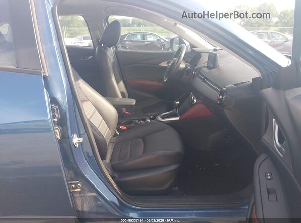 JM1DKFC7XJ0316188 2018 MAZDA CX-3 Blue Vista interior delantera
