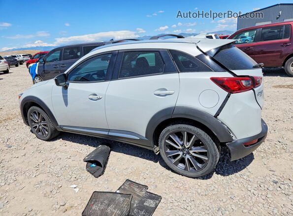 JM1DKFD71J0301013 2018 MAZDA CX-3 Gray 