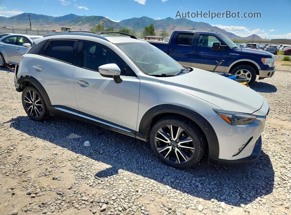 JM1DKFD71J0301013 2018 MAZDA CX-3 Gray 