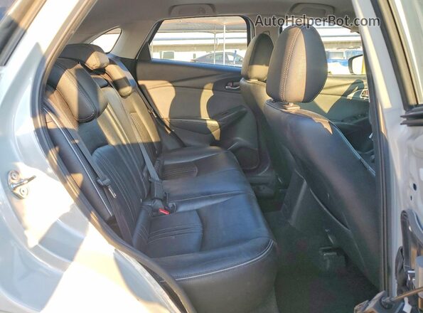 JM1DKFD76K1457723 2019 MAZDA CX-3 Gray Rear seats view