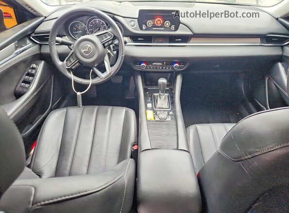 JM1GL1TY9K1506646 2019 MAZDA 6 White Dashboard view