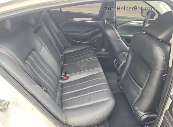 JM1GL1TY9K1506646 2019 MAZDA 6 White Rear seats view