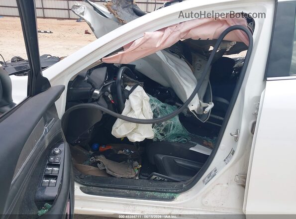 JM1GL1UM7J1314815 2018 MAZDA 6 White Vista interior delantera