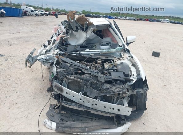 JM1GL1UM7J1314815 2018 MAZDA 6 White Vista interior trasera
