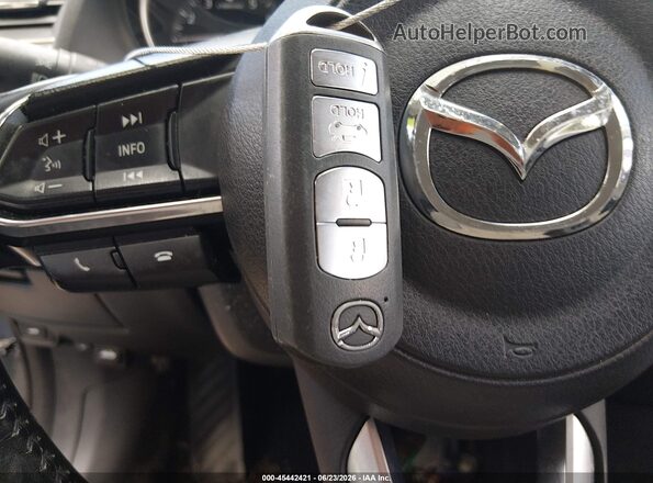 JM1GL1V54H1119062 2017 MAZDA 6 Blue Widok deski rozdzielczej