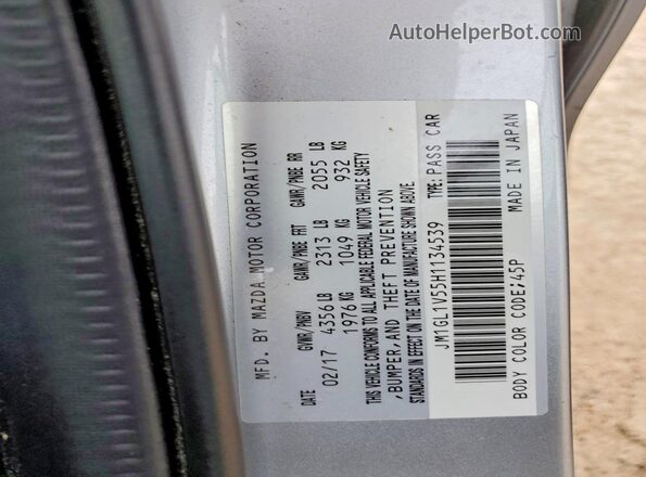JM1GL1V55H1134539 2017 MAZDA 6 Silver Engine compartment view