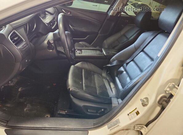 JM1GL1V56H1122786 2017 MAZDA 6 White Вид салону спереду