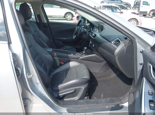 JM1GL1V57H1106466 2017 MAZDA 6 Silver Вид салону спереду