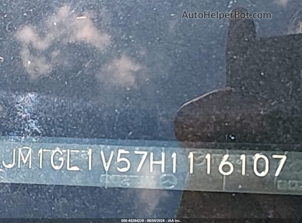 JM1GL1V57H1116107 2017 MAZDA 6 Silver Вид підкапотного простору