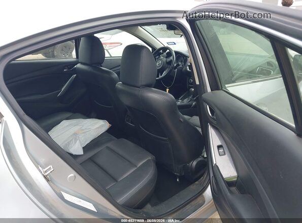 JM1GL1V59H1108672 2017 MAZDA 6 Silver VIN კოდის სტიკერის ხედი