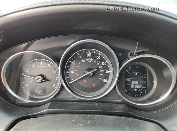 JM1GL1V59H1152445 2017 MAZDA 6 Silver Vista del cuadro de instrumentos
