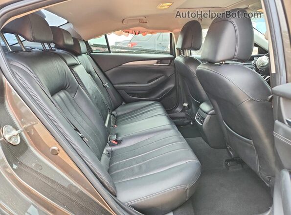 JM1GL1VM0J1308689 2018 MAZDA 6 Gray Widok tylnych siedzeń