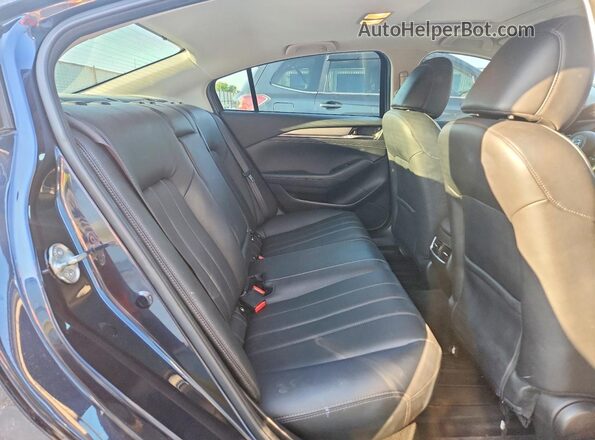 JM1GL1VM2J1323307 2018 MAZDA 6 Blue Rear seats view