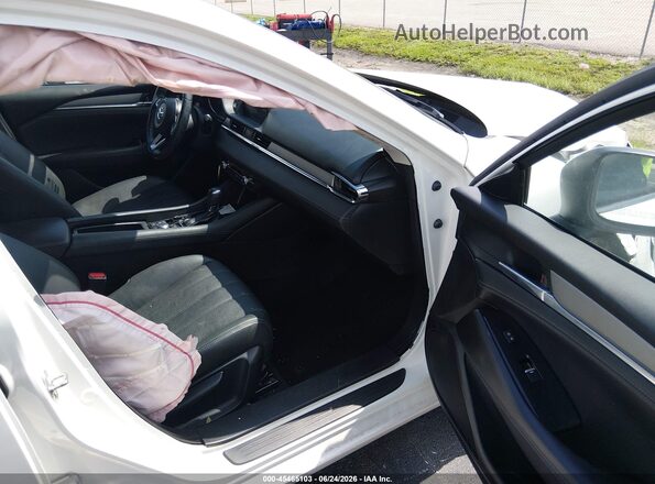 JM1GL1VM3L1513894 2020 MAZDA 6 White Front interior view