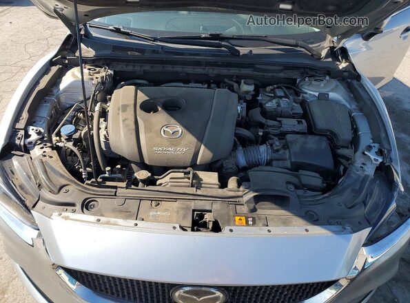 JM1GL1VM6J1313895 2018 MAZDA 6 Silver Vista interior trasera