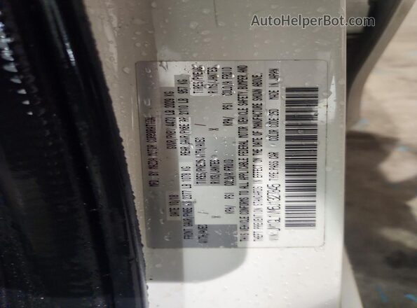 JM1GL1VM6J1327845 2018 MAZDA 6 White Widok komory silnika