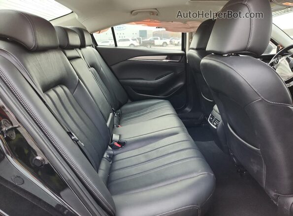 JM1GL1VM6L1514716 2020 MAZDA 6 Black Rear seats view
