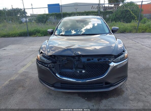 JM1GL1VM8J1313381 2018 MAZDA 6 Gray Front view