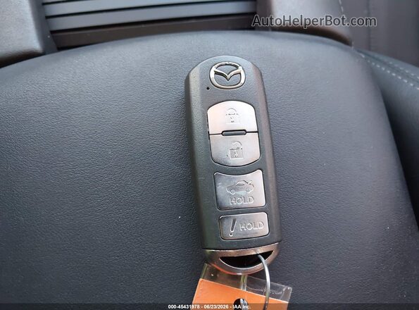 JM1GL1VM8J1313381 2018 MAZDA 6 Gray Dashboard view