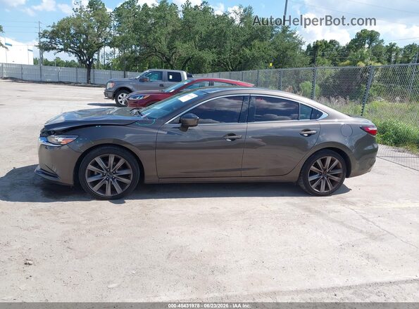 JM1GL1VM8J1313381 2018 MAZDA 6 Gray 360 interior view
