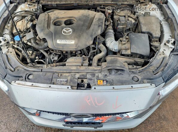 JM1GL1WY4J1303951 2018 MAZDA 6 Silver Vista interior trasera