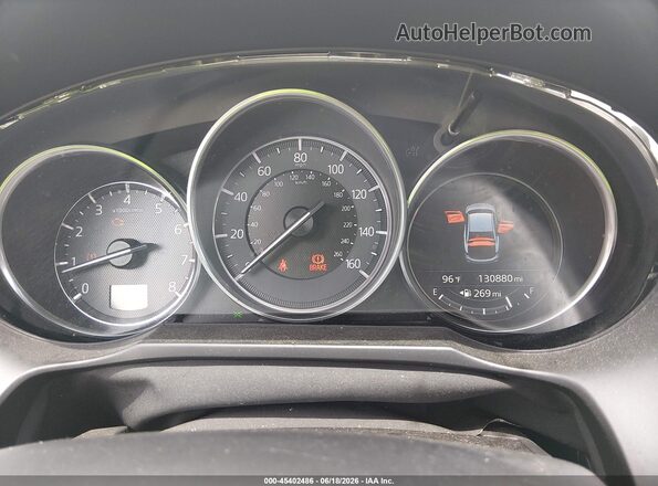 JM1GL1X53H1116084 2017 MAZDA 6 Red Widok tylnych siedzeń