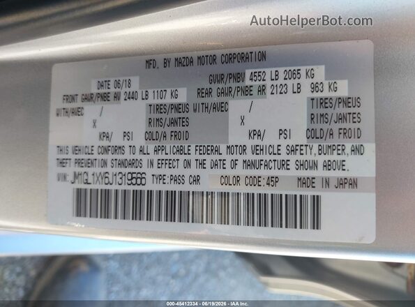JM1GL1XY6J1319566 2018 MAZDA 6 Silver Widok komory silnika