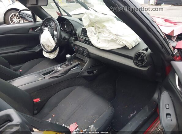 JM1NDAB71H0123330 2017 MAZDA MX-5 MIATA Red Вид салону спереду