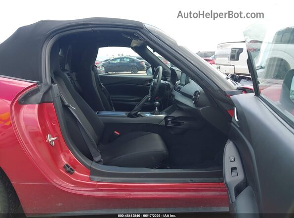 JM1NDAB78N0503051 2022 MAZDA MX-5 MIATA Red Вид салону спереду