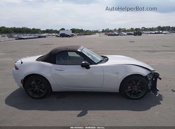 JM1NDAC75G0106351 2016 MAZDA MX-5 MIATA White Вид задньої частини салону