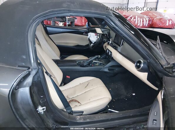 JM1NDAD74G0104332 2016 MAZDA MX-5 MIATA Gray Front interior view