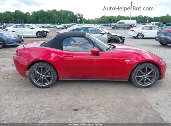 JM1NDAD78H0120437 2017 MAZDA MX-5 MIATA Red Вид задньої частини салону