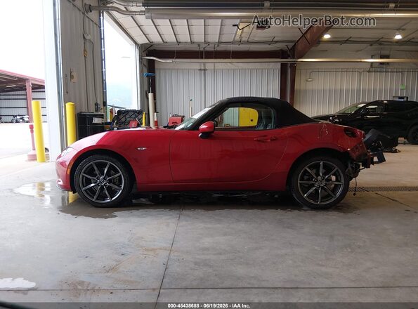 JM1NDAD7XH0120889 2017 MAZDA MX-5 MIATA Red 