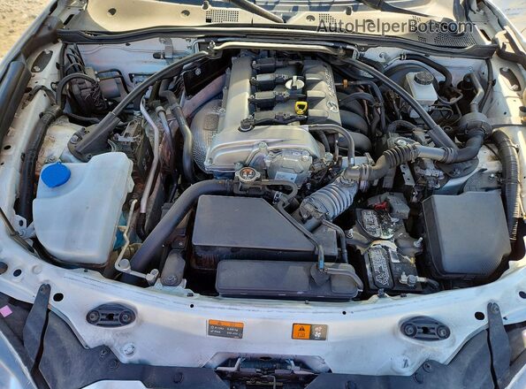 JM1NDAL72K0304202 2019 MAZDA MX-5 White Rear interior view