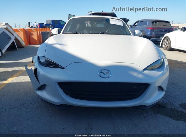 JM1NDAM73H0104906 2017 MAZDA MX-5 MIATA RF White Vista interior trasera