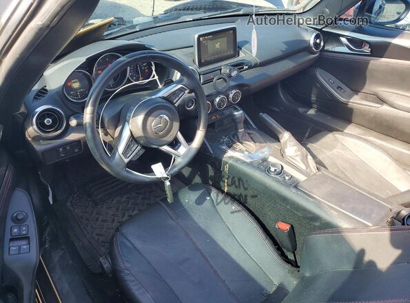 JM1NDAM74H0103540 2017 MAZDA MX-5 Gray Вид панелі приладів