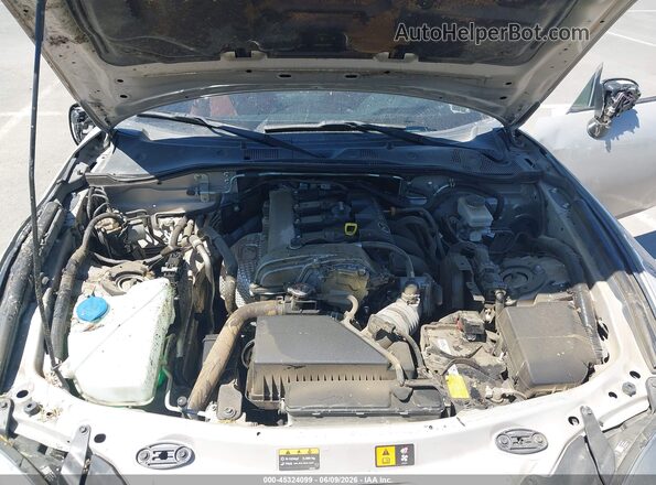 JM1NDAM74P0558015 2023 MAZDA MX-5 MIATA RF Серебряный Вид сзади