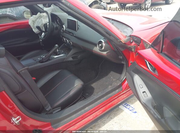 JM1NDAM77H0103323 2017 MAZDA MX-5 MIATA RF Red Front interior view