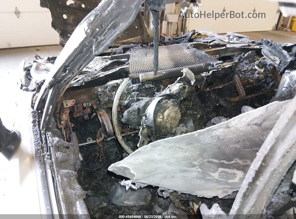 JM1NDAM77H0107260 2017 MAZDA MX-5 MIATA RF Silver Հետևի նստատեղերի տեսք